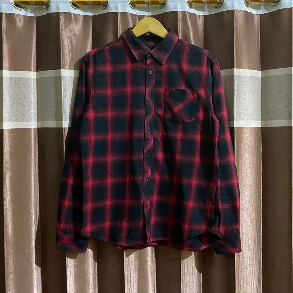 Flanel Thruxton - Size L - Baju Kemeja Flannel motif pattern
