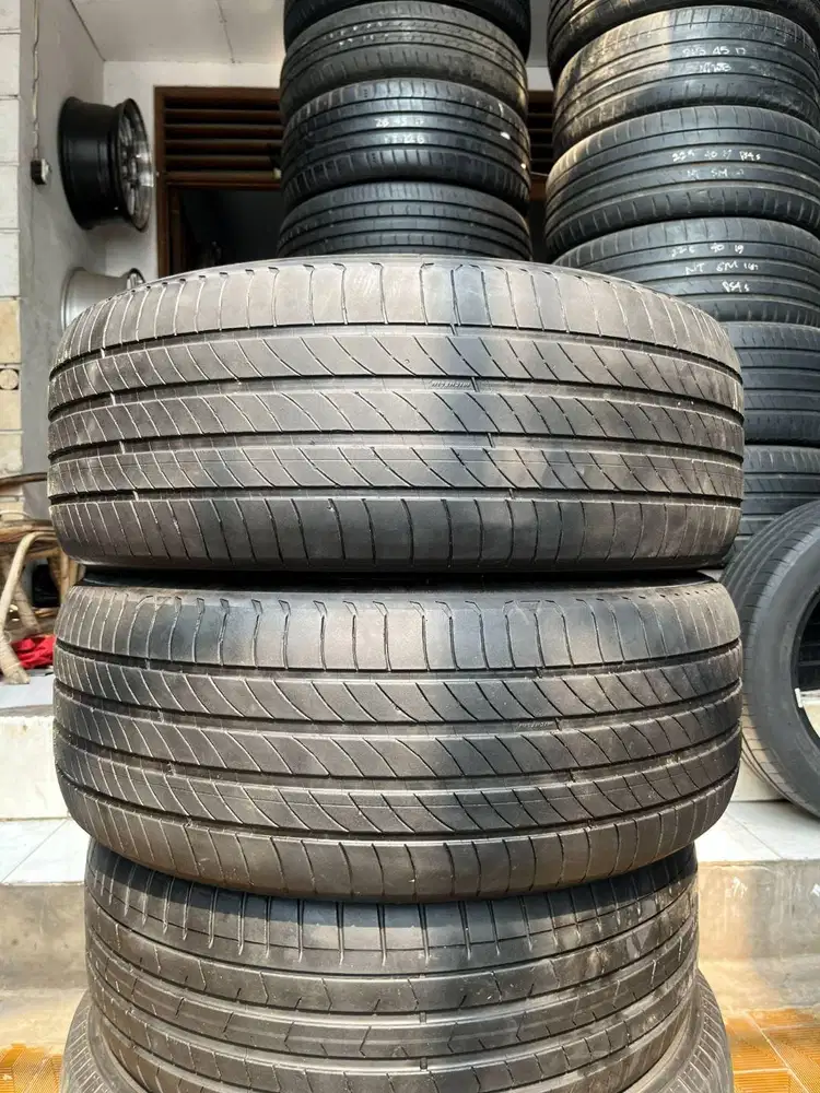 Ban Michelin E Primacy 235 60 r18 2Pcs