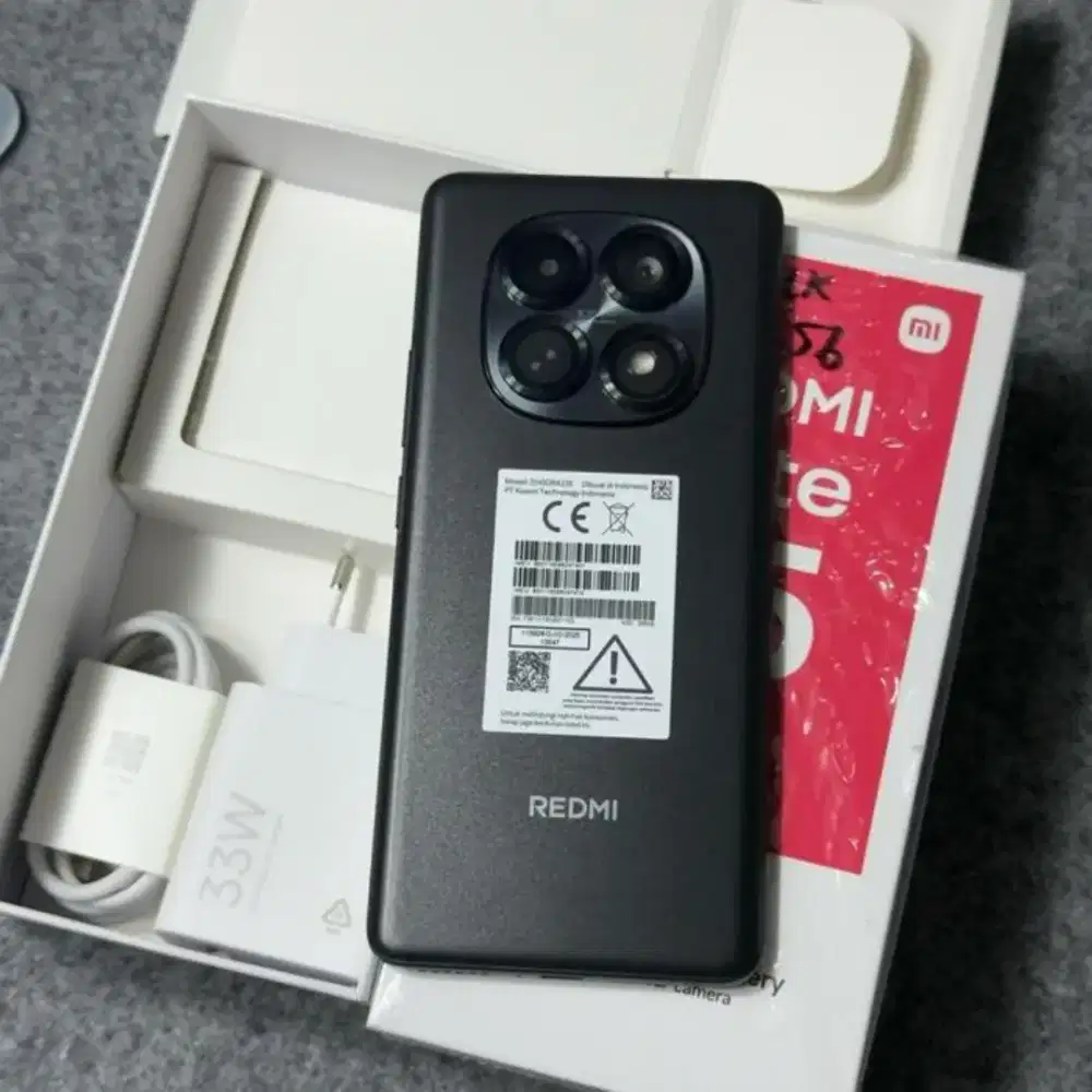 Redmi Note 15 black