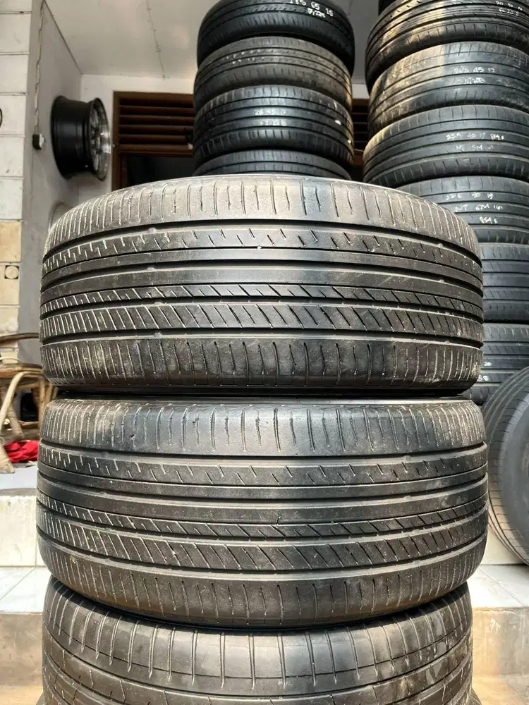 Ban Yokohama Advan DB V552 245 40 r20 2Pcs