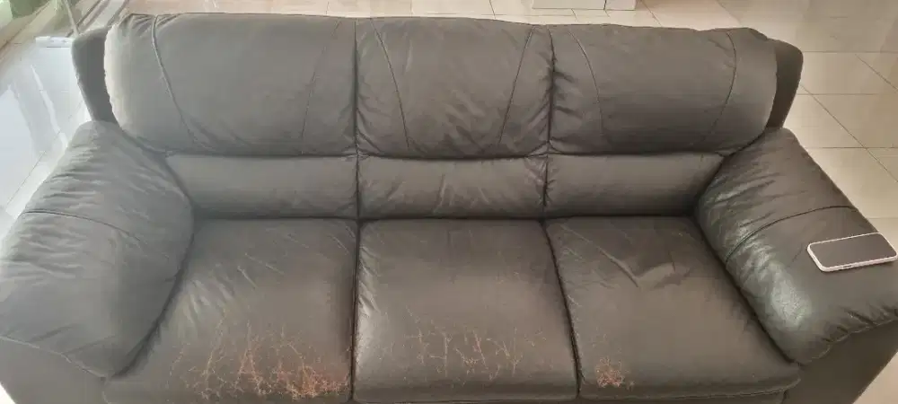 Sofa 3 baris kulit dari informa