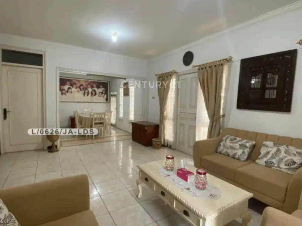 Rumah SHM 2 Lantai Strategis Di Kota Baru Parahyangan Bandung