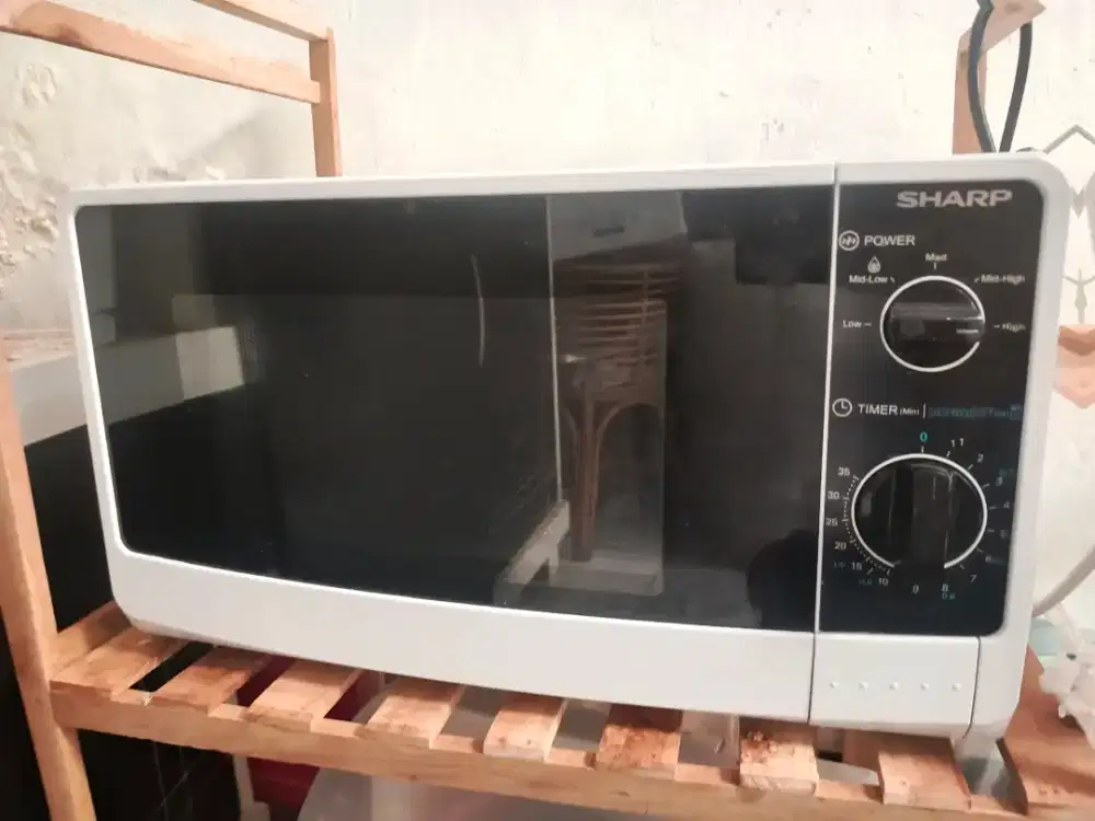 Microwave merek Sharp