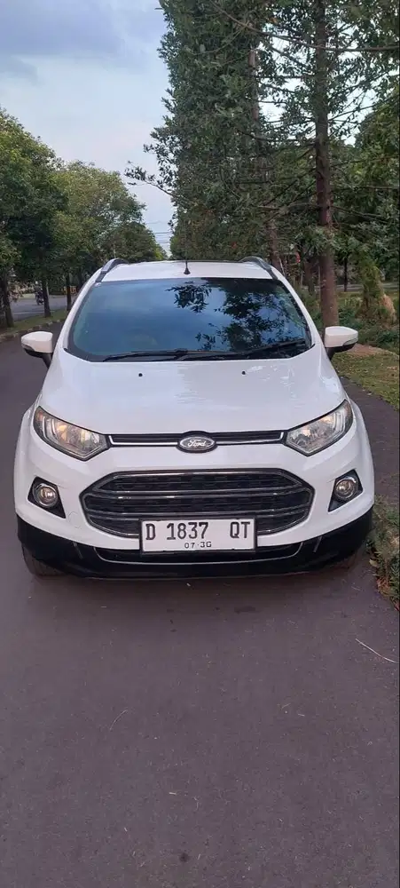 FORD ECOSPORT 2015 PUTIH – TITANIUM AUTOMATIC