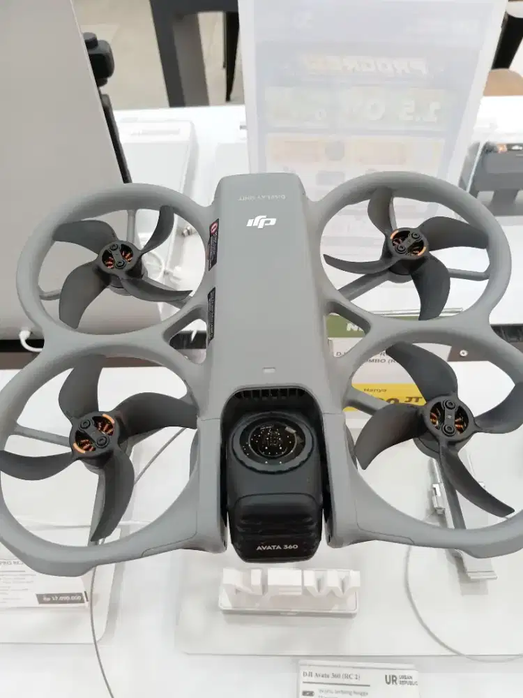 drone dji avata 360 (RC 2)