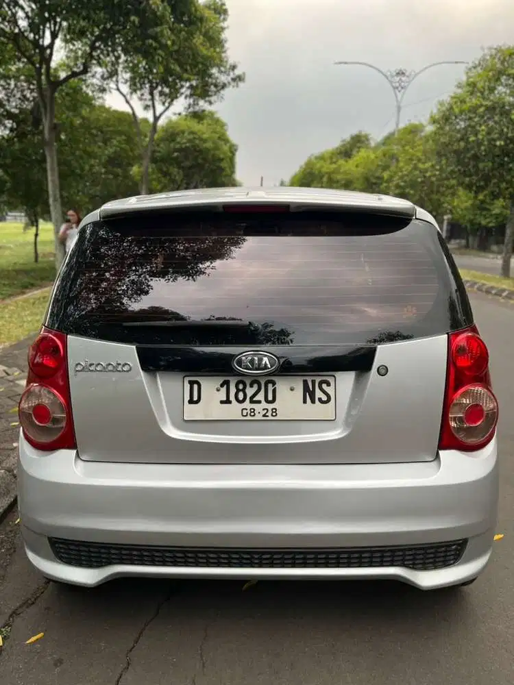 Kia Picanto 2010 Bensin