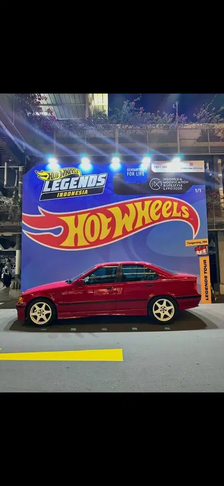 BMW 318i 1997 Bensin