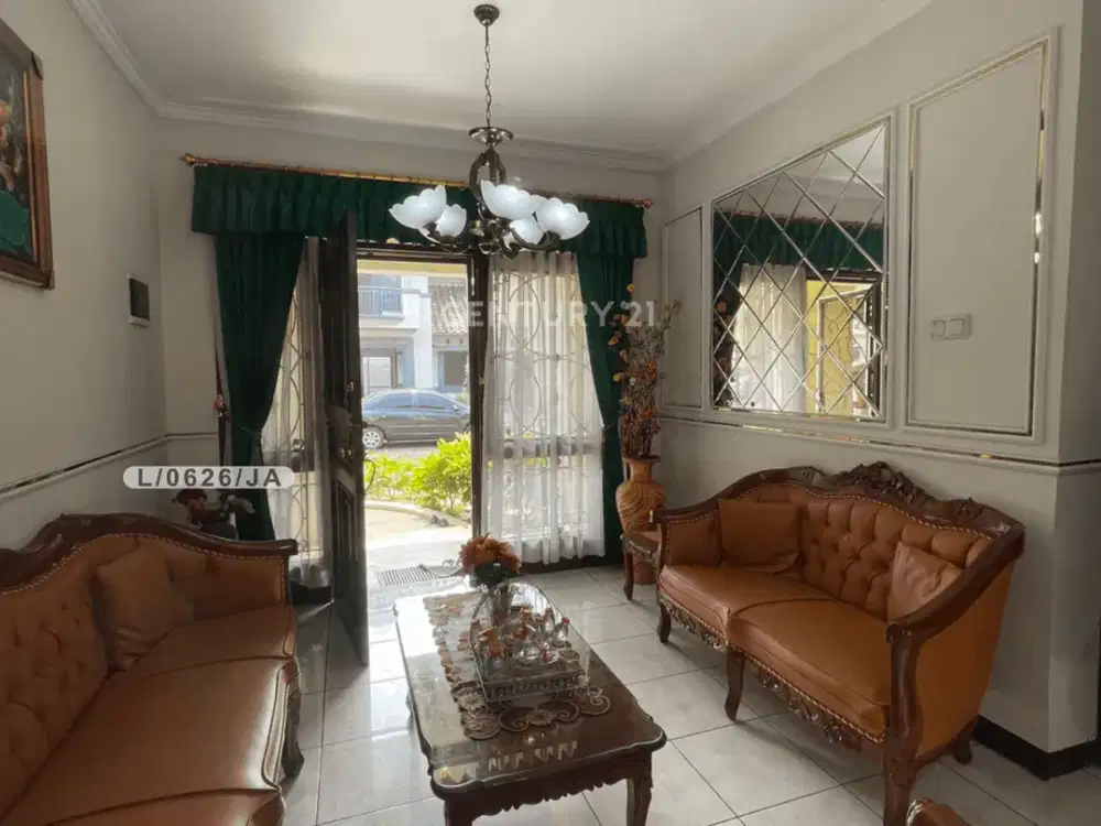 Rumah Nyaman Lokasi Strategis Di Kota Baru Parahyangan Bandung