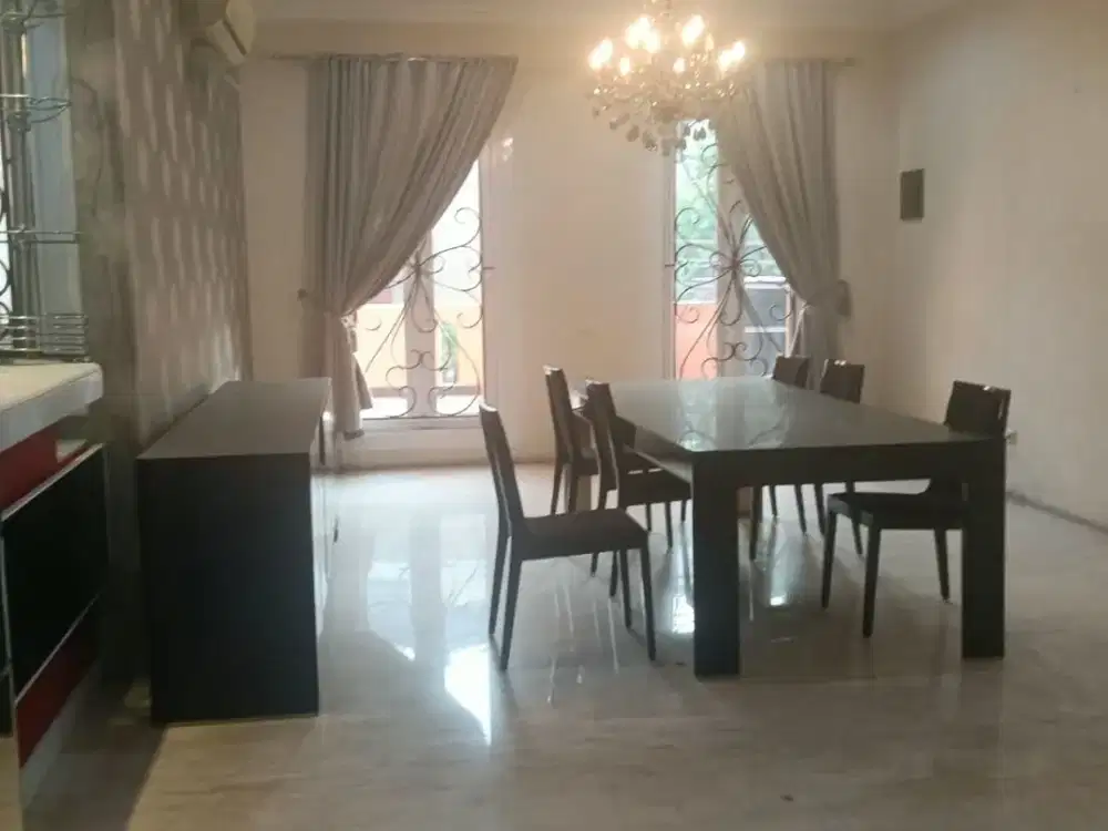Dijual Rumah 3 Lantai Di Bukit Gdaing Mediterania Kelapa Gading