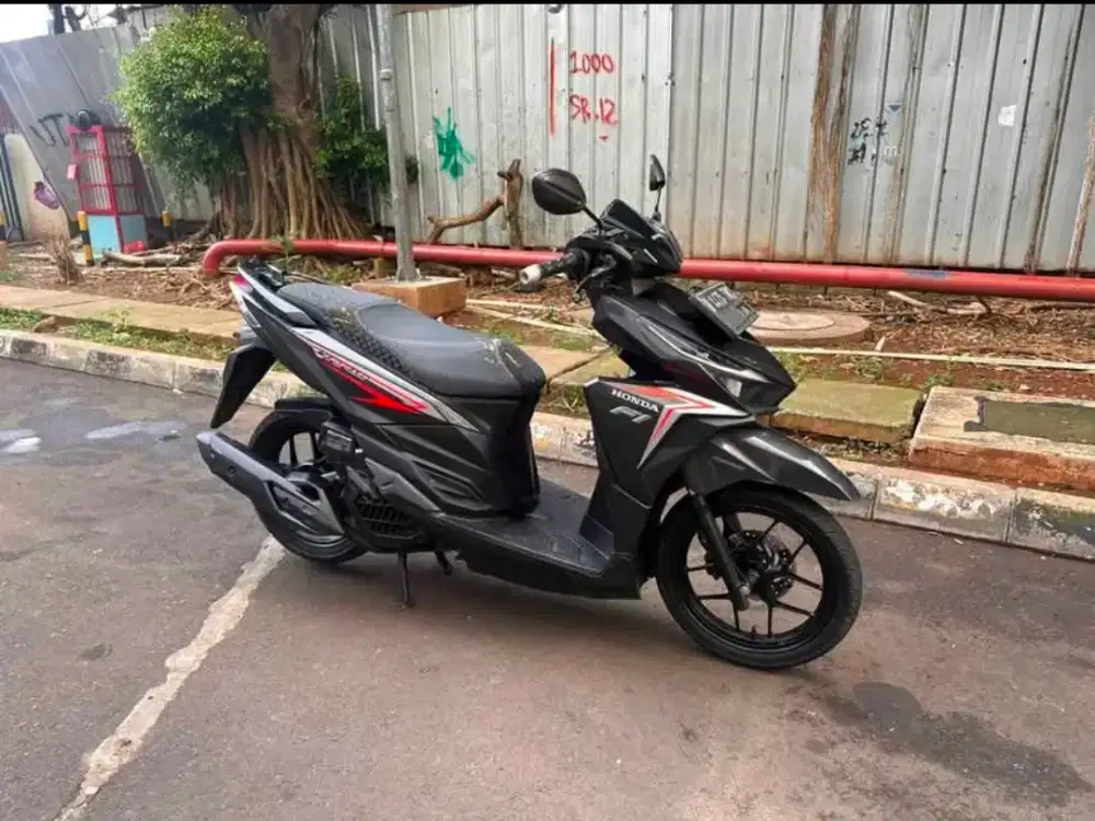 Honda Vario Techno 125cc PGM-FI Tahun 2016