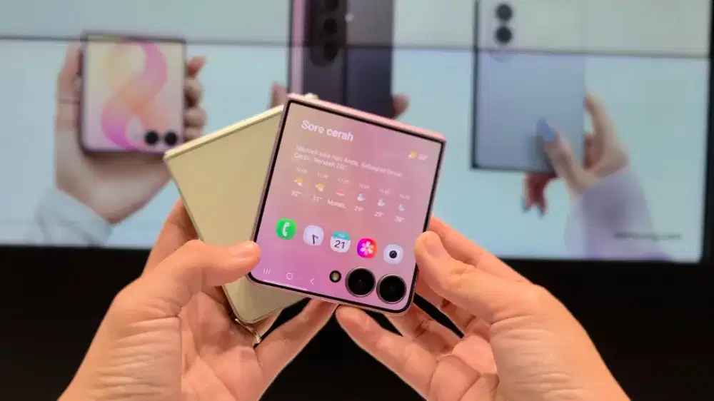 SAMSUNG GALAXY ZFLIP 8 5G NEW 100% BNIB-READY ALL COLOR- SES PAKUWON