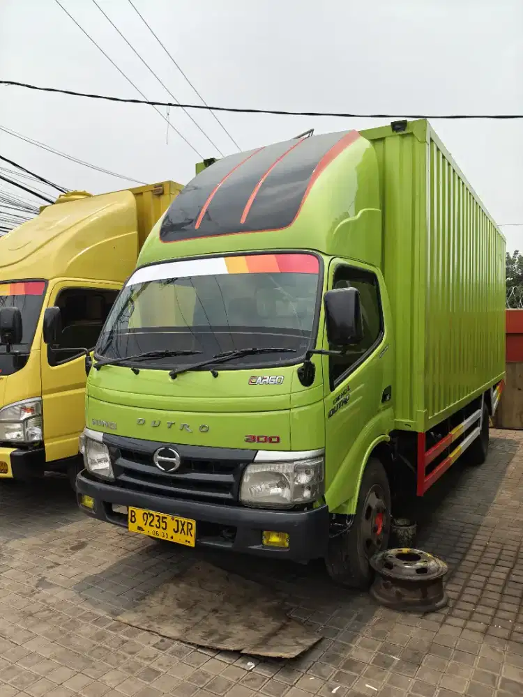 Box Hino Dutro 130 HDL