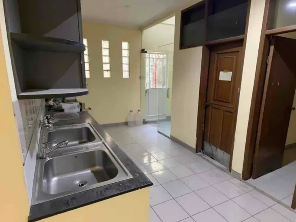 RUMAH ASRI NYAMAN PLUIT JAKARTA UTARA, 2 LANTAI SHM