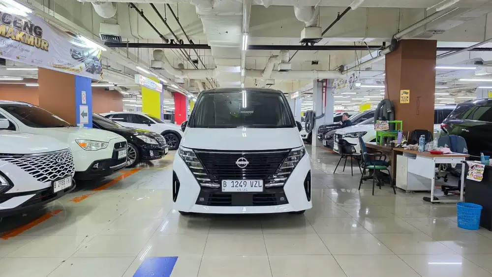 Nissan Serena Hybrid 2025 Putih Matic Km 17 rban