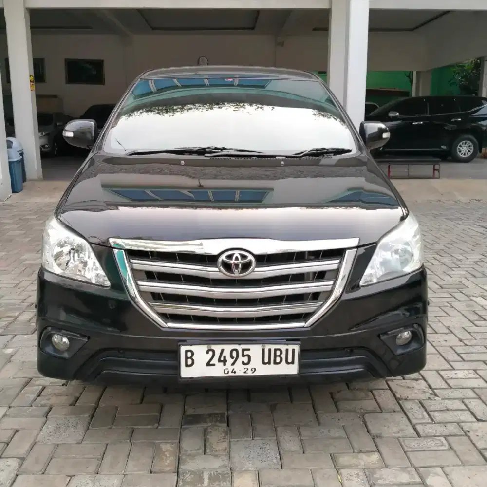TOYOTA KIJANG INNOVA V 2.5 AT 2014