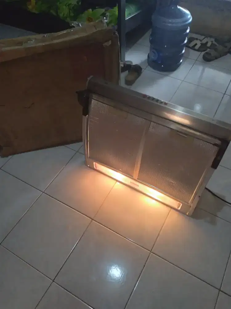 Cooker hood dim 60 cm merk Teka