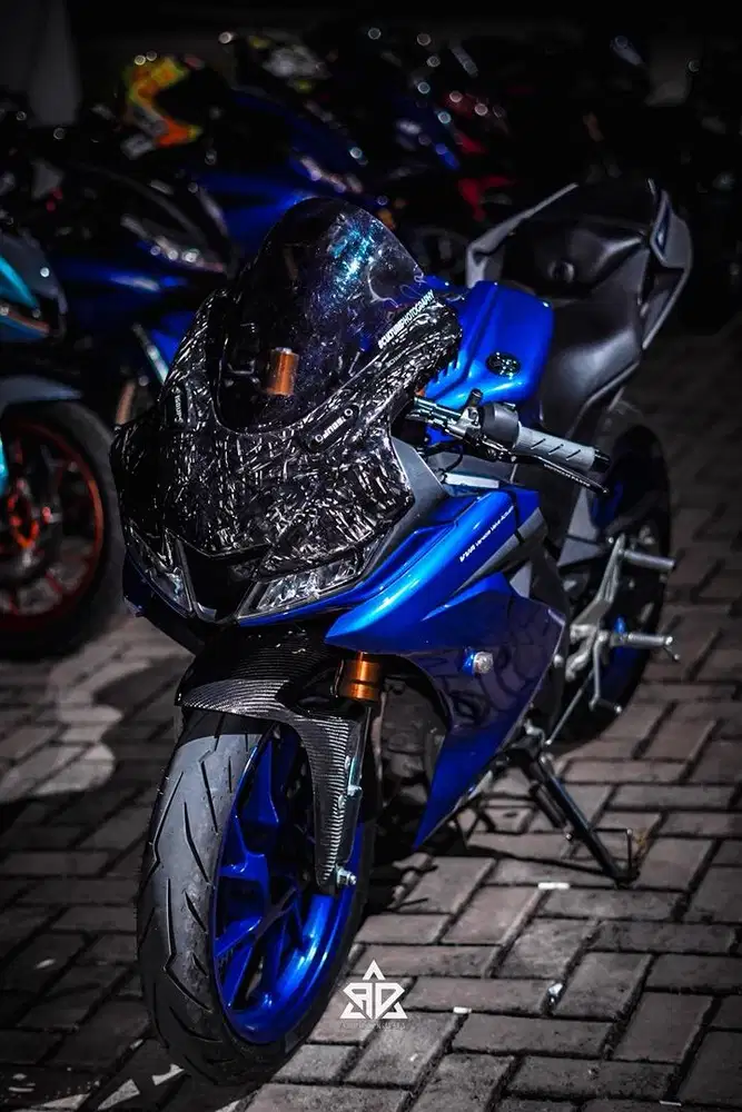 R15 V3 2021 biru
