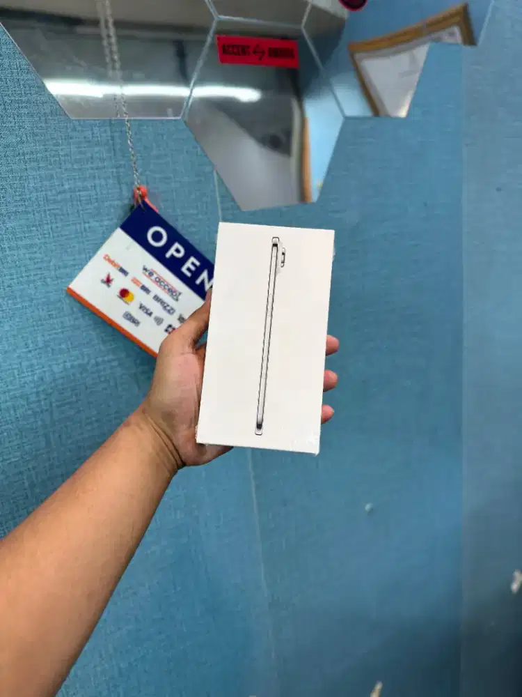 IPhone 17 Air 256GB New Segel Garansi Resmi Ibox 100%