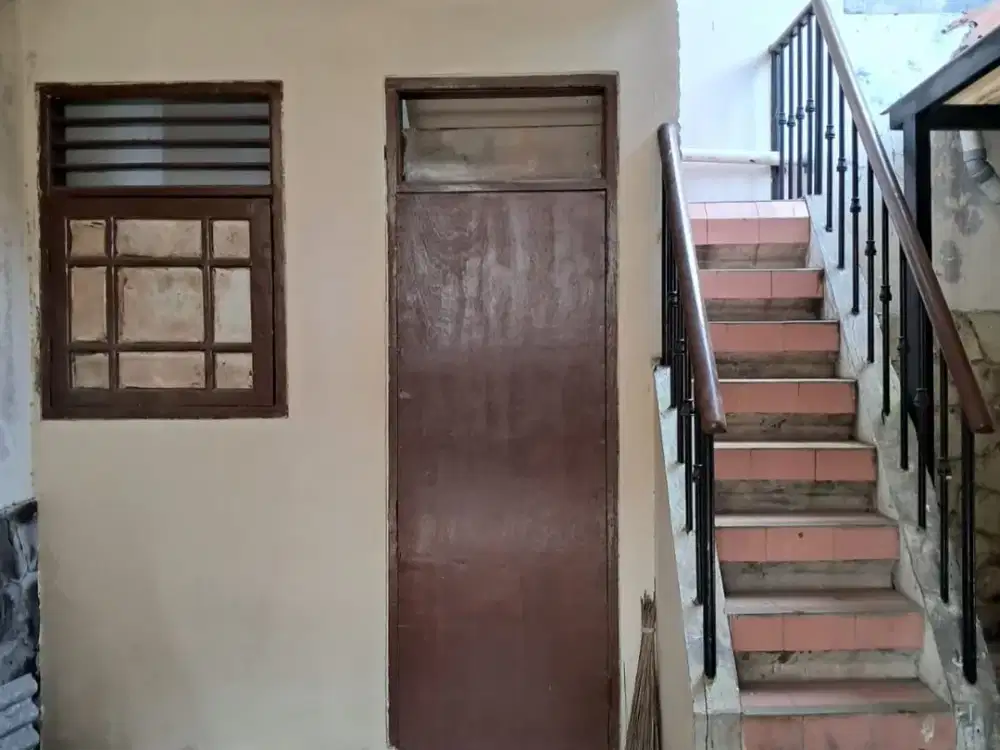 Dijual Rumah hook luas 168m2 dengan lokasi strategis  Harapan Indah Bekasi