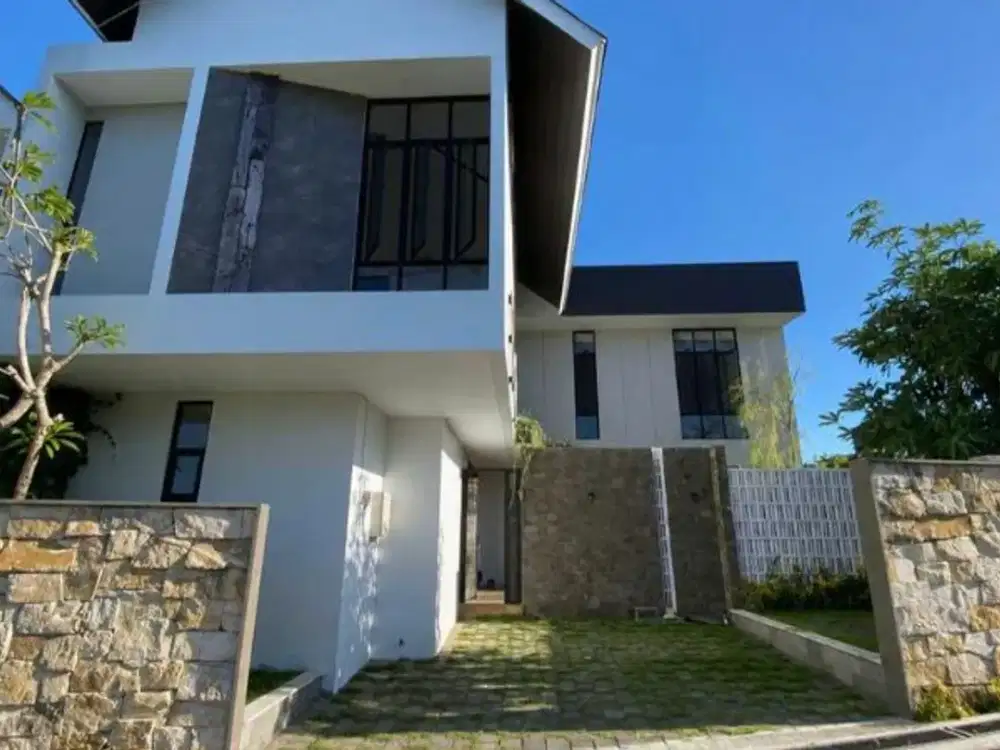 VILLA DI PANTAI MENGENING CEMAGI BADUNG