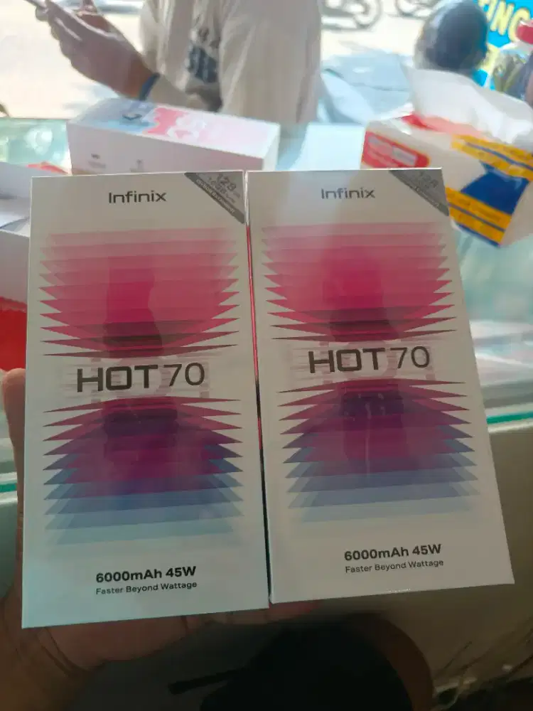 New Infinix hot 70 ram8/128 garansi resmi 1 tahun
