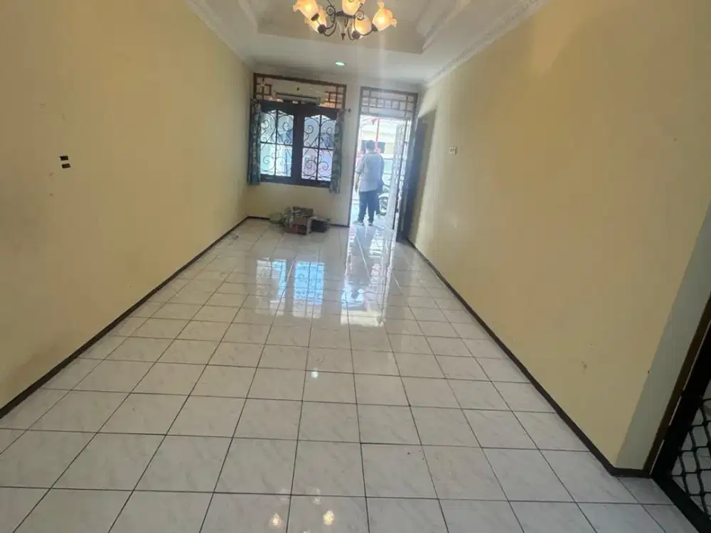 Dijual rumah standard 6x17 di Janur Kuning - Kelapa Gading Jakarta Utara