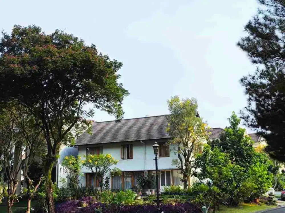 Rumah Sudut Jarang Ada Taman Giri Loka Bsd