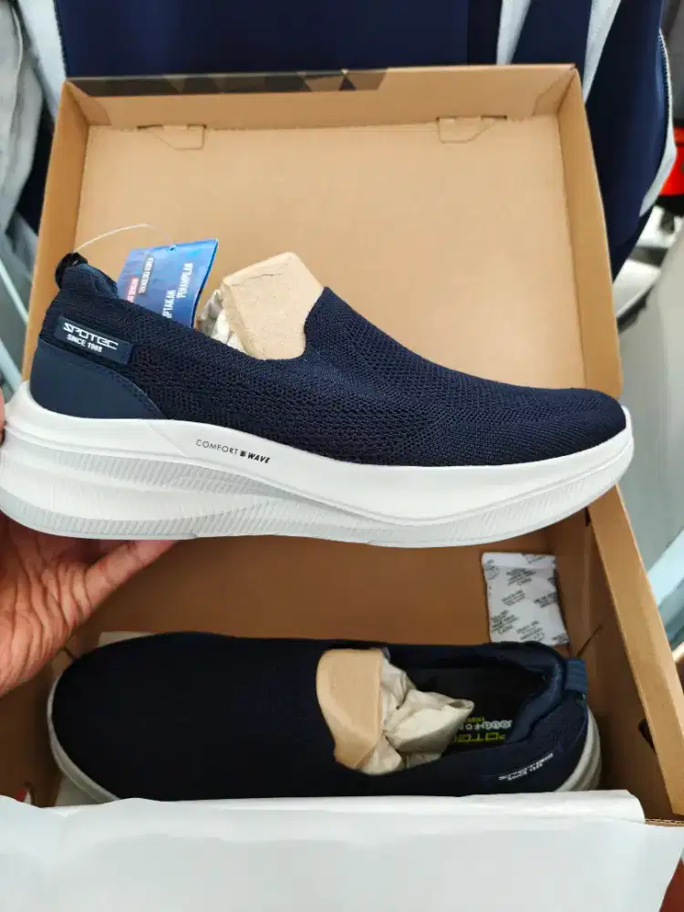 Di jual Sepatu Running Spotec Arden