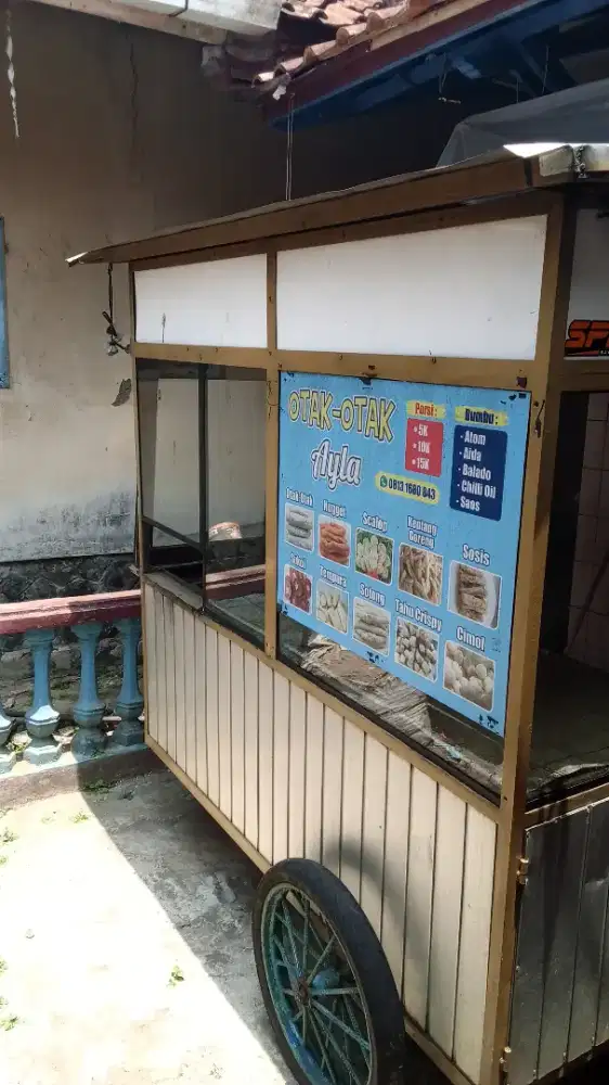 Gerobak jualan masih bagus