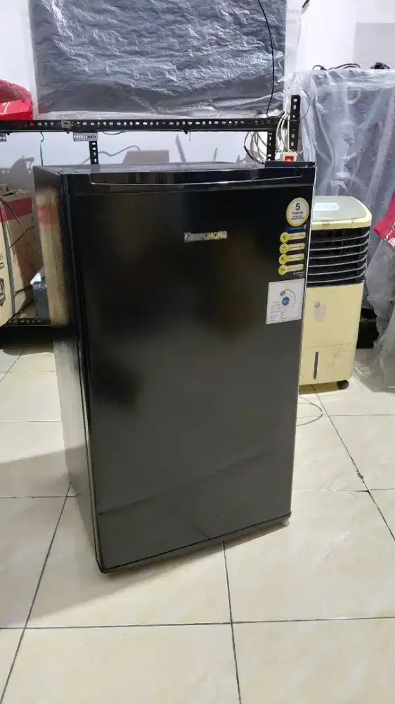 Kulkas.canghong 1pimtu bagus ori