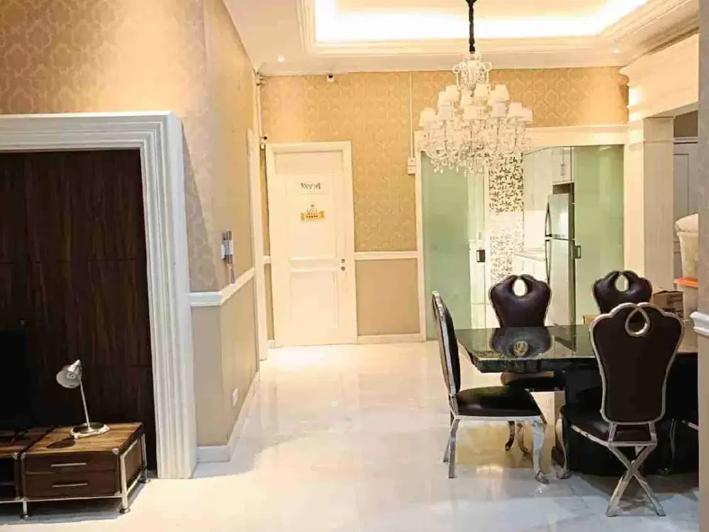 Dijual murah Apartemen SENAYAN RESIDENCES Type 4 BR luas 186 m2  ada 4 kt 4 km full furniture, Lt Dasar siap huni!! SHMSRS. Apartemen 2 in 1.
Private lift, Ayo survei & nego yuk!!