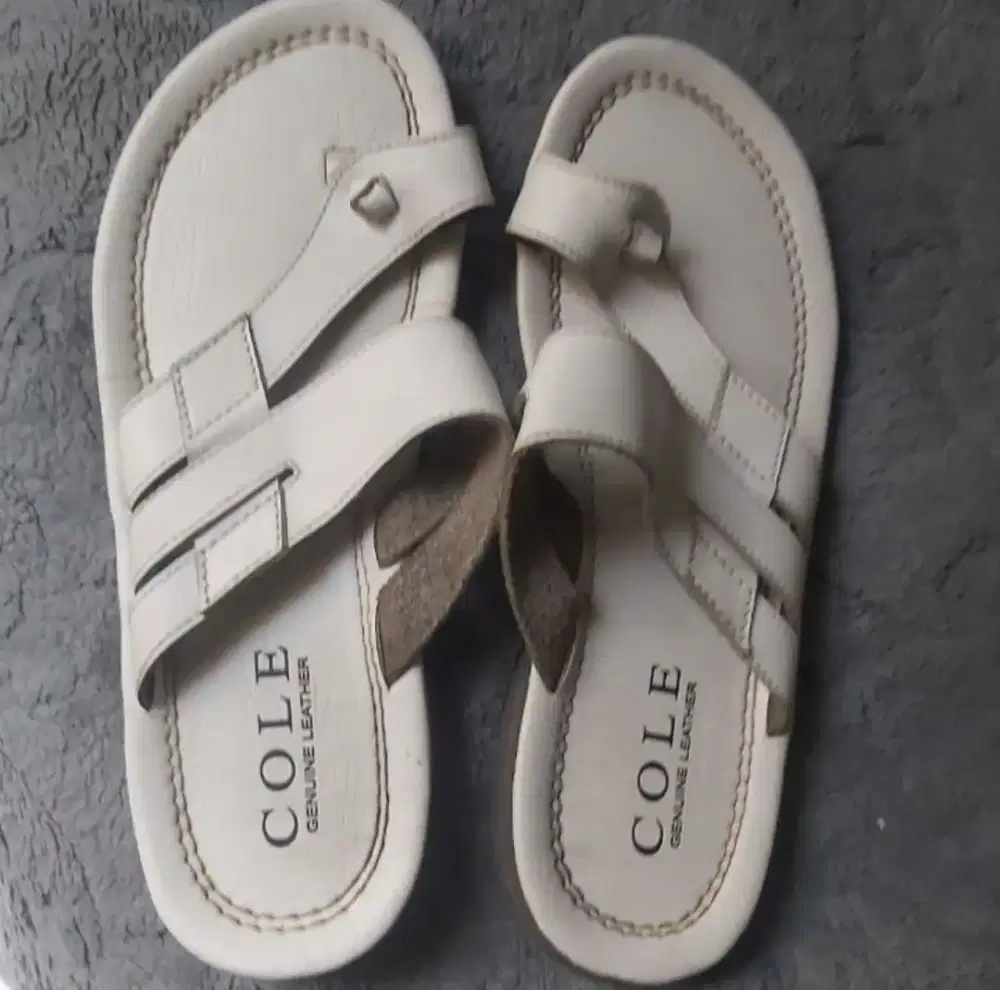 Sendal Kulit Asli Cole,masih sangat bagus,size 43