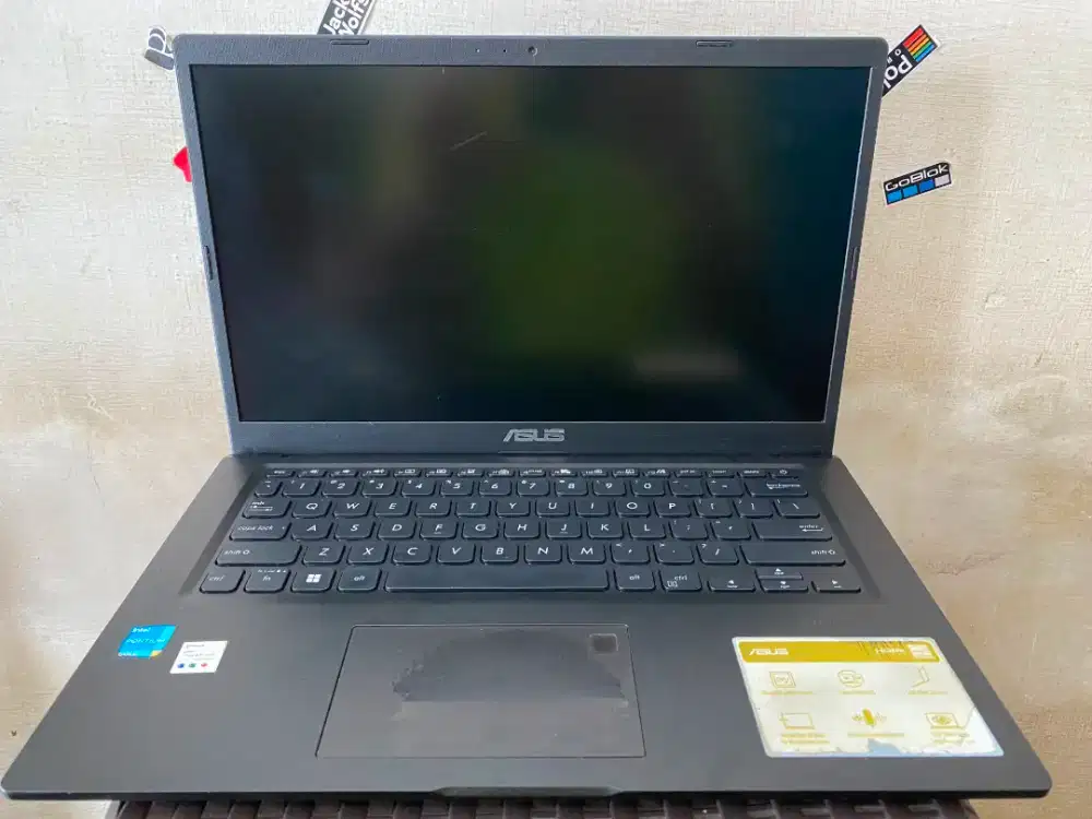 JUAL LAPTOP ASUS VIVOBOOK A1400E INTEL 7505 RAM4GB DDR4 SSD NVME256