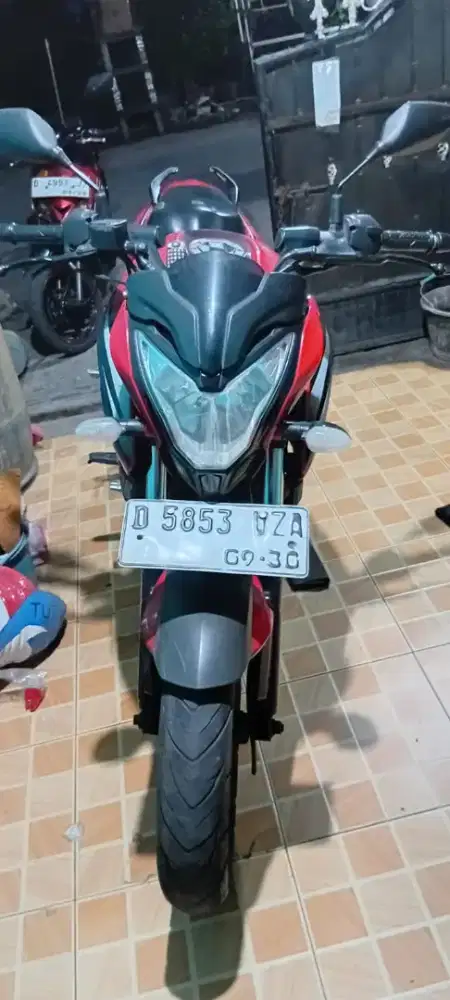Pulsar kawasaki ns200