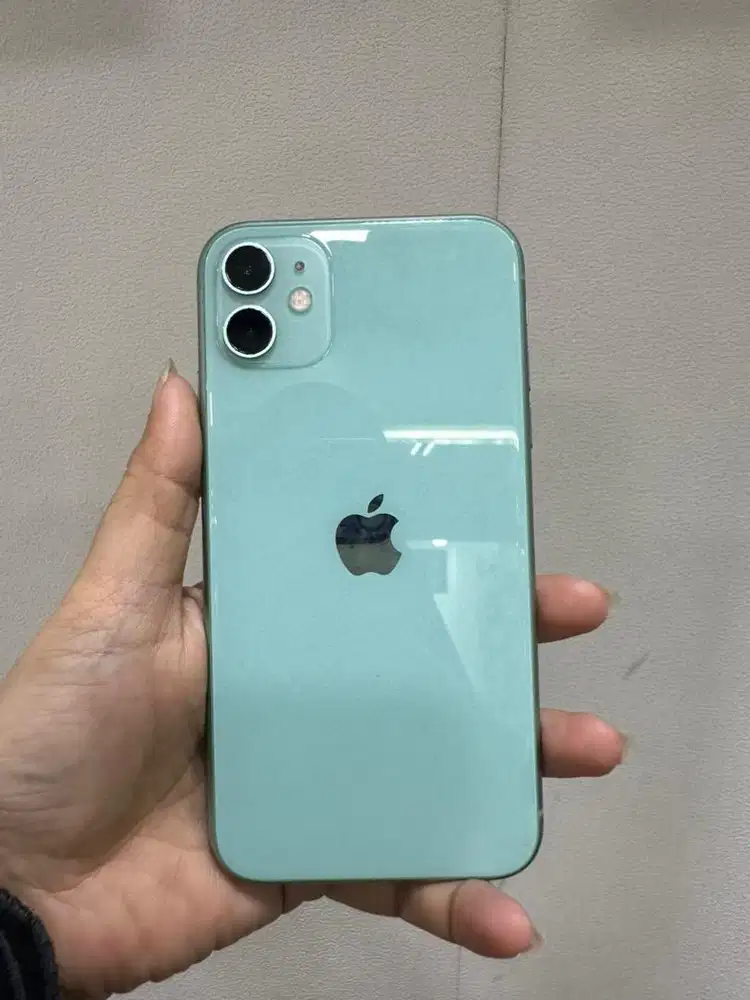 IPhone 11 128GB Ex Garansi Inter Regist Aman Unit + Charger