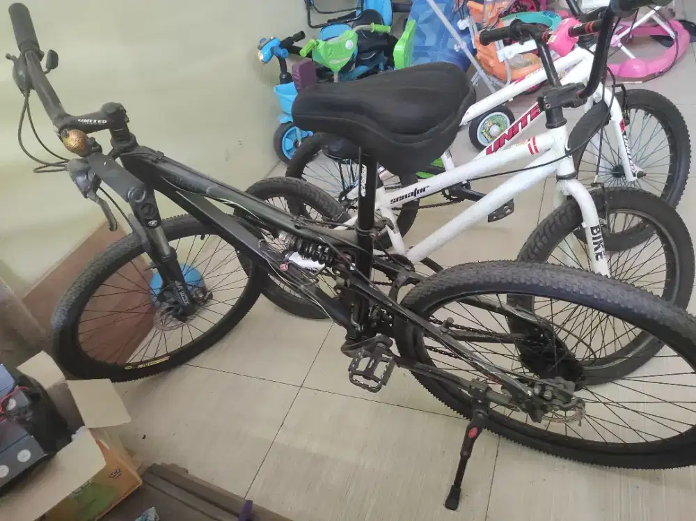 Sepeda united epsilon xc f5 3x8