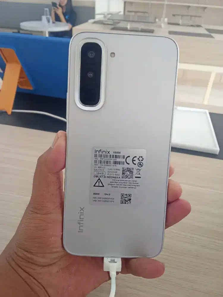 Infinix Hot 70 Ram 6 | 128 Gb