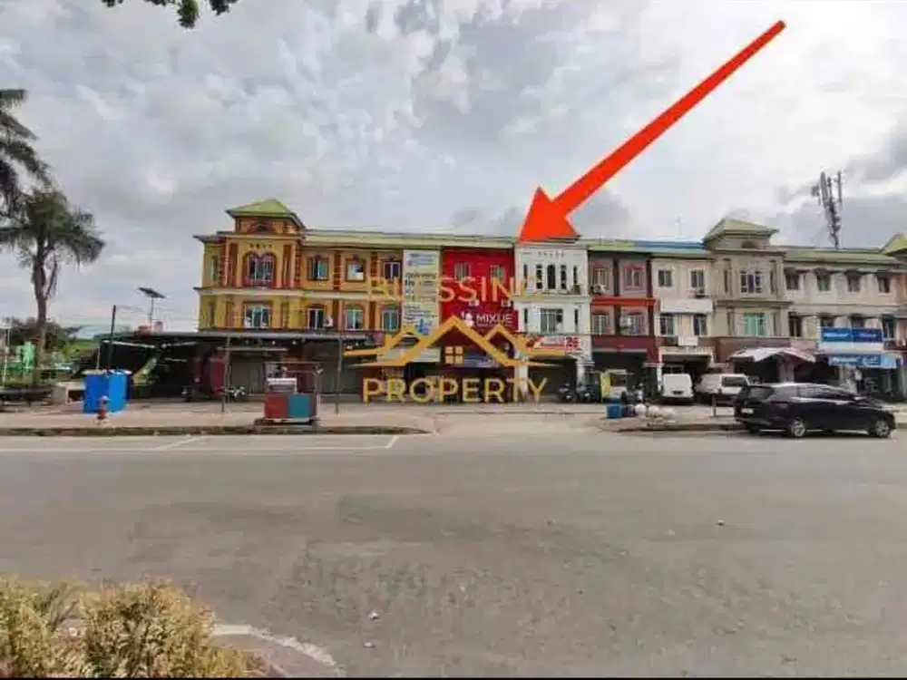 *DIJUAL -- RUKO 3 LANTAI*

Lokasi: komplek pertokoan Greenland, Batam
LB: 206 m² / LT: 72,5 m²

Harga: *Rp. 2.400.000.000,- (2,4 Miliar)*

Keunggulan: 
- Pusat Kuliner & Bisnis Utama, Trafik pejalan kaki maupun kendaraan sangat tinggi setiap hari.
- Sanga