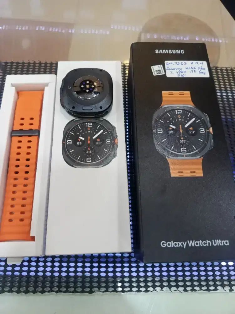 Samsung Galaxy Watch Ultra 47mm LTE second Like New.