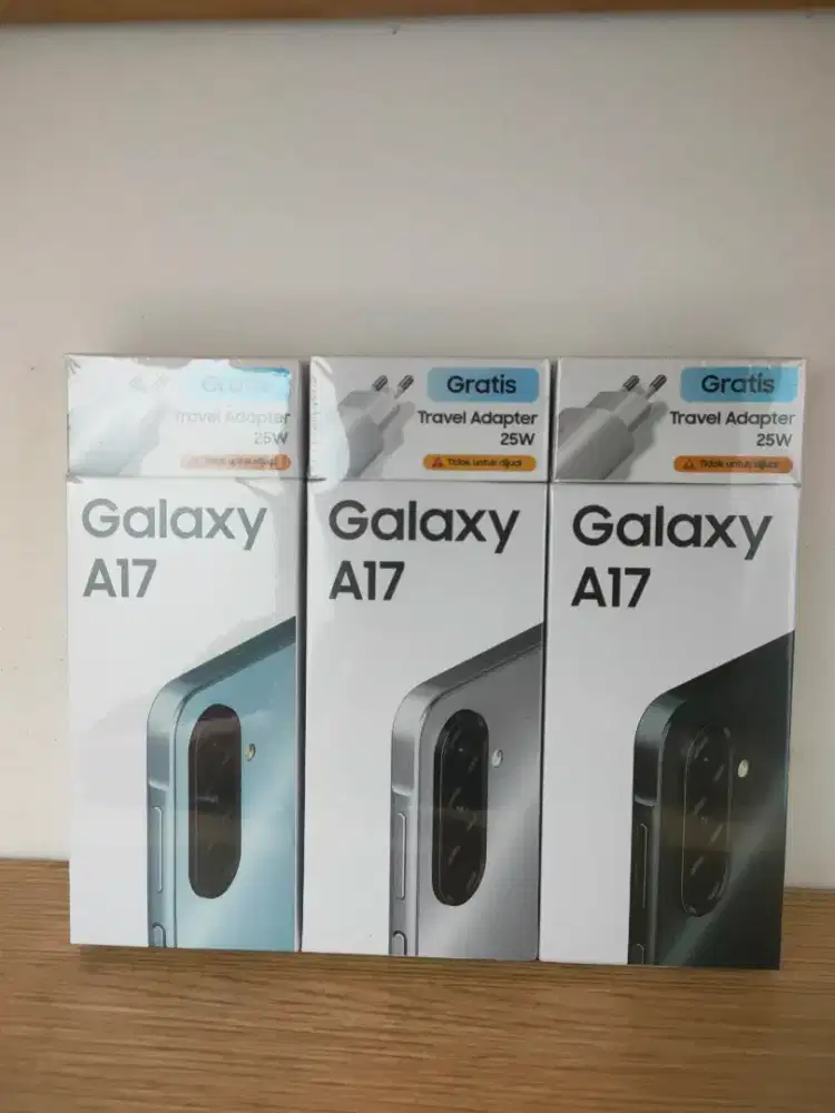 Smartphone Samsung New Galaxy A17 LTE 8+8/128