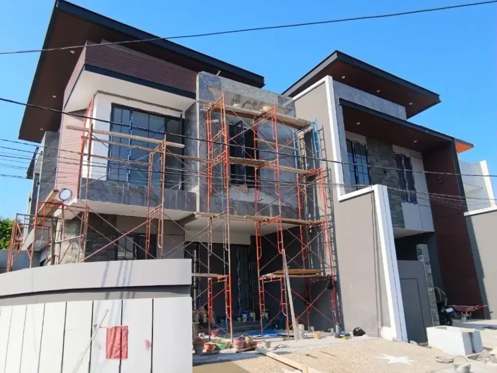 Dijual rumah baru manyar tirtoyoso