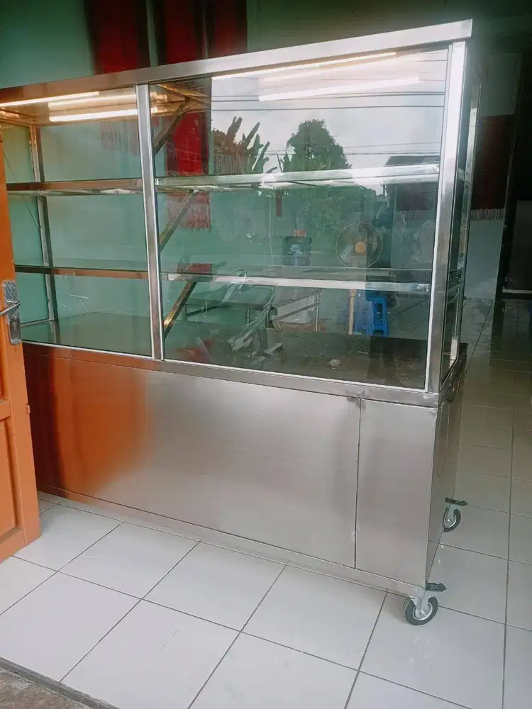 DIJUAL ETALASE STAINLESS STEEL - KONDISI BAGUS, SIAP PAKAI
