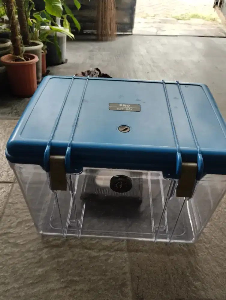 Dry box penyimpanan Camera dan Moisture absorber