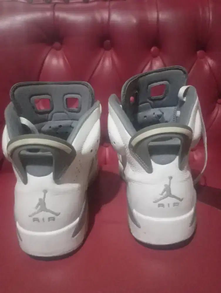 Sepatu Nike Air Jordan Retro 6