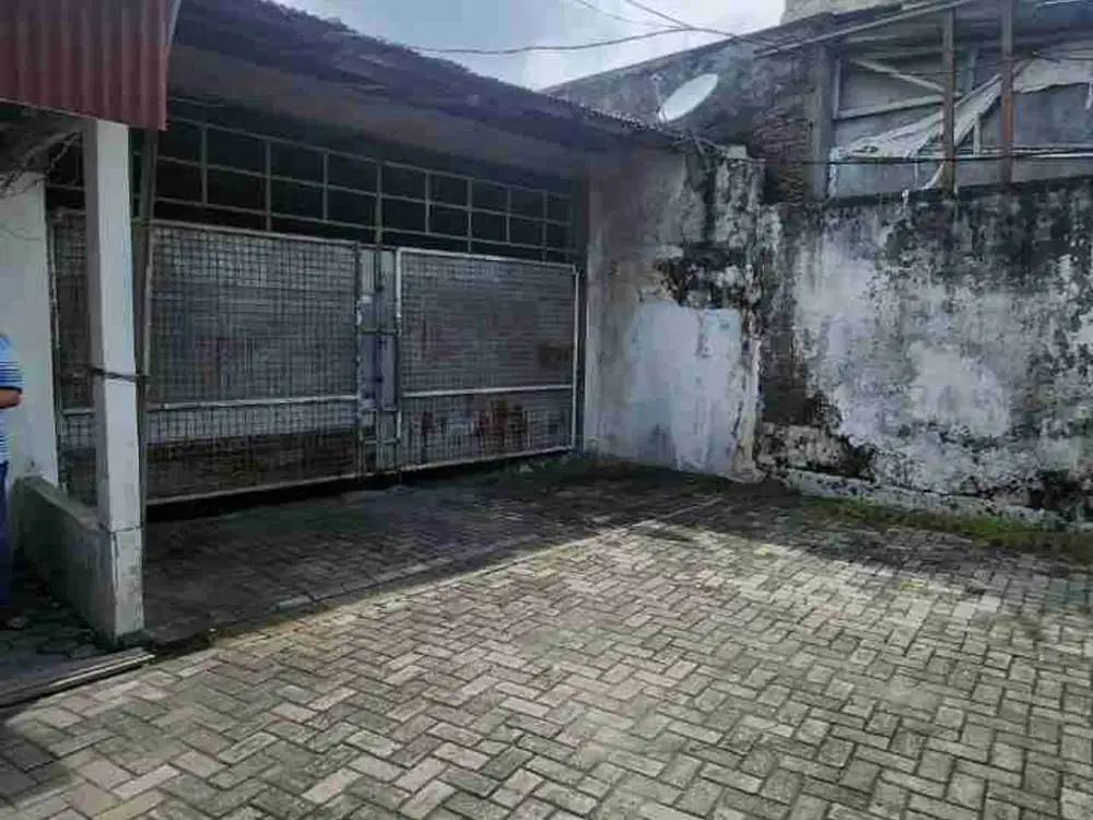 Dijual Murah Tanah Bangunan di Nol Jalan Raya Wiyung Surabaya Barat