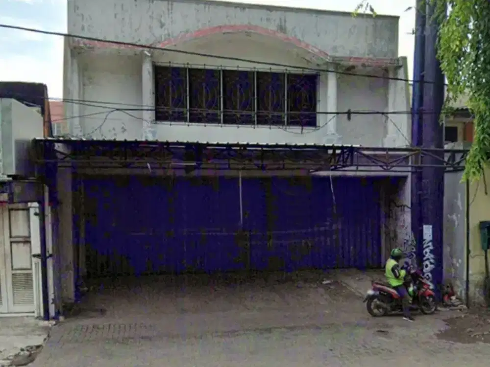 Disewakan Cepat Ruko 2 lantai Raya Wiyung Lokasi Terbaik