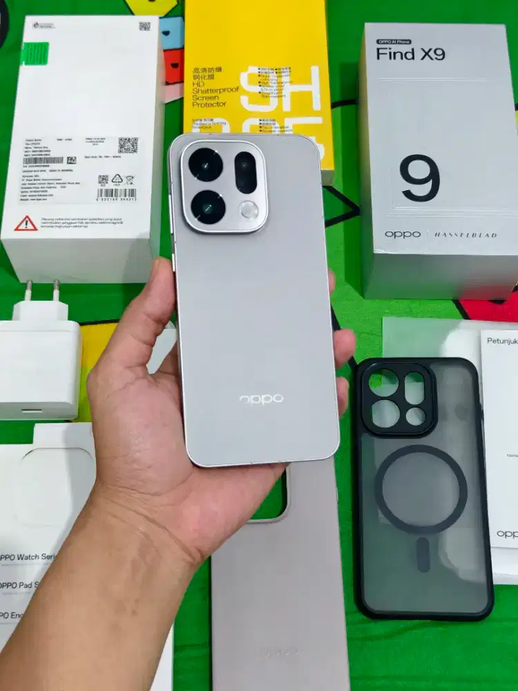 Oppo Find X9 BASIC 16GB/512 GB Titanium Grey Fullset Mulus