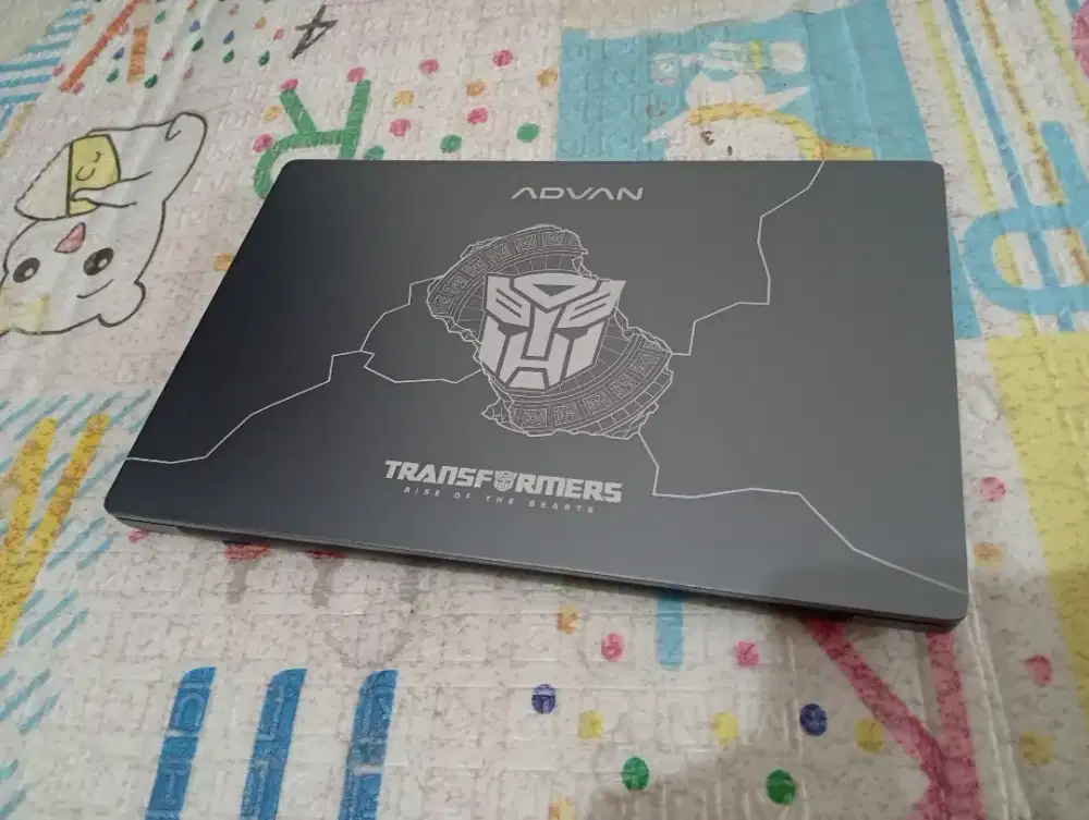 Laptop ADVAN Transformer SLIM