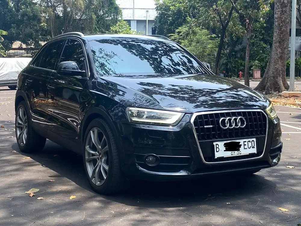 AUDI Q3 2.0 TFSI AT 2014 HITAM