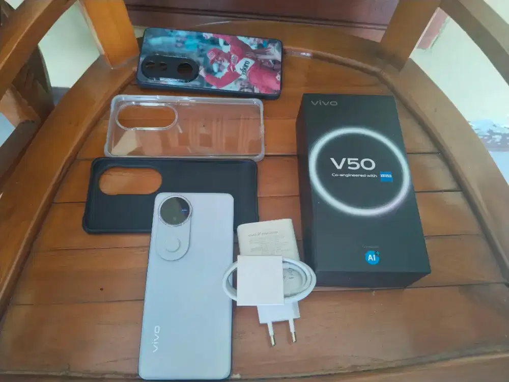 Vivo v50 ram 12 Rom 256
